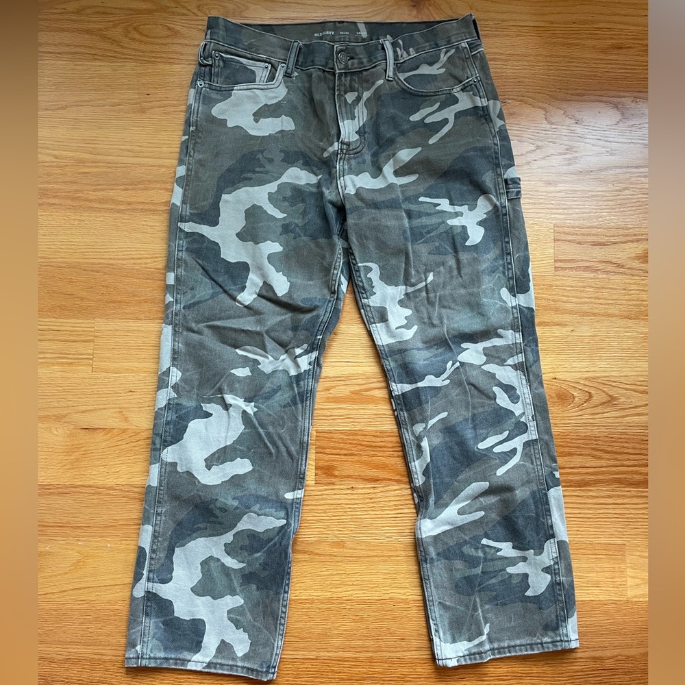 Old navy camo carpenters pants